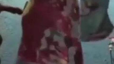 အိမ်သာထဲမှာ မော်တော်ဆပ်နေတာလေး — XBurma Myanmar video preview