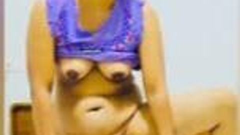 ဘယ်လိုတောင်လား အန်တီရေ video preview