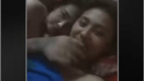ဖလန်းဖလန်းထနေတဲ့မြန်မာမလေးများ — LeakMM Myanmar video preview