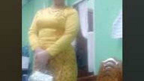 အန်တီကြီးလဲ အဖုတ်နဲ့ပါ ဆာတာပေါ့ — XBurma Myanmar video preview