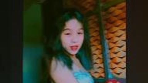 မြန်မာ အပျိုပေါက်လေး video preview