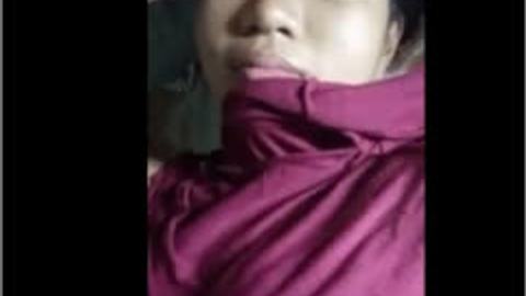 ဖုန်းဆိုင်ကစော်လေး ထန်နေတာ — LeakMM Myanmar video preview
