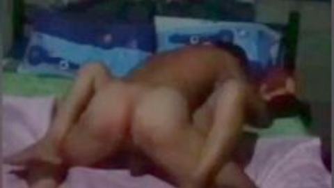 လိုးချက်အောင်တဲ့-ဘေးခန်းကလင်မယား video preview