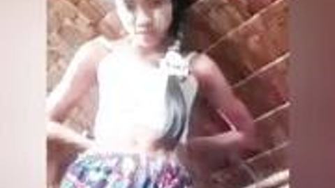 တောသူလေးအဖုတ်ဖောင်းတယ်ဟ — LeakMM Myanmar video preview