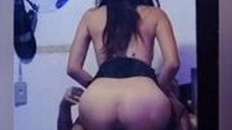 ဘဲအခန်းမှာလာကုန်းတဲ့ဆော်လေး — LeakMM Myanmar video preview
