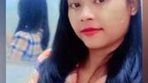 ပါးကွက်ကြားလေးနဲ့သူ အဖုတ်လည်းပြတဲ့သူရေ — LeakMM Myanmar video preview