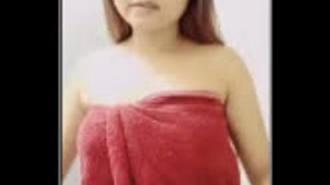 ရေချိုးခန်းထဲကအကိတ်ကြီး — LeakMM Myanmar video preview