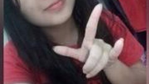 ကရင်မလေး ခရမ်းသီးနဲ့အရည်တွေကိုရွှဲနေတာဘဲ — LeakMM Myanmar video preview