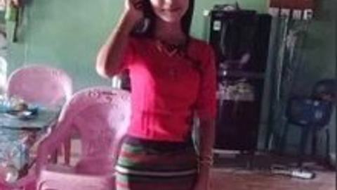 ဖြိုးပိုးပိုးကျော်တဲ့ sex chatting အရည်တွေကိုရွှဲနေတာဘဲ — LeakMM Myanmar video preview