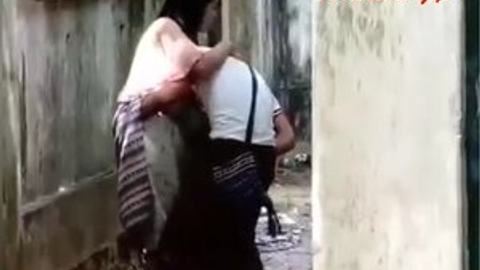 မတ်တပ်ကြီးပွဲကြမ်းနေတဲ့ချောင်းရိုက် video preview