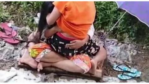 မရတော့ ဘူး လူလစ်နေတုန်းအမှိုက်ပုံနားလည်း ဂရုမစိုက်တော့ဘူး video preview