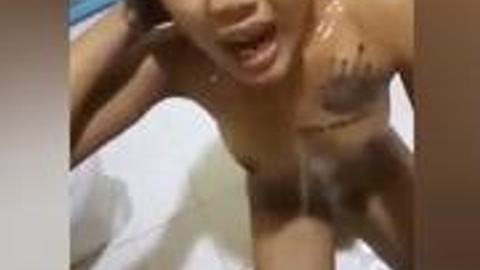 မျက်နှာကိုသေးပန်းခံတဲ့မြန်မာမ — LeakMM Myanmar video preview
