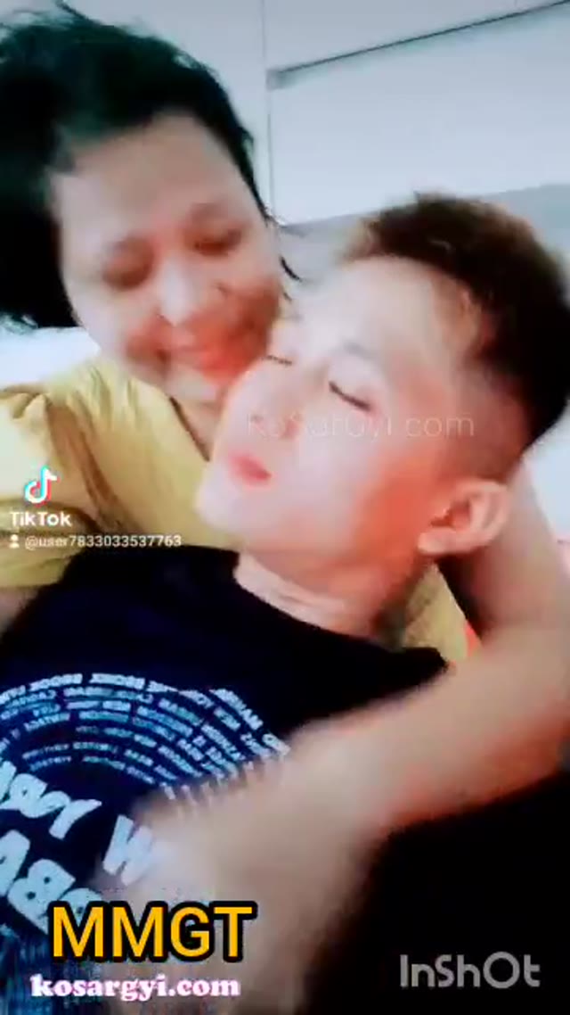တိုင်းရင်းသားစုံတွဲရဲ့-ဗီဒီယို — XBurma Myanmar video preview