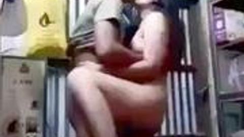 မတ်တပ်လိုးတဲ့လင်မယား — LeakMM Myanmar video preview