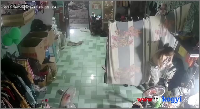 စော်အလန်းလေး ချောင်းရိုက် — XBurma Myanmar video preview