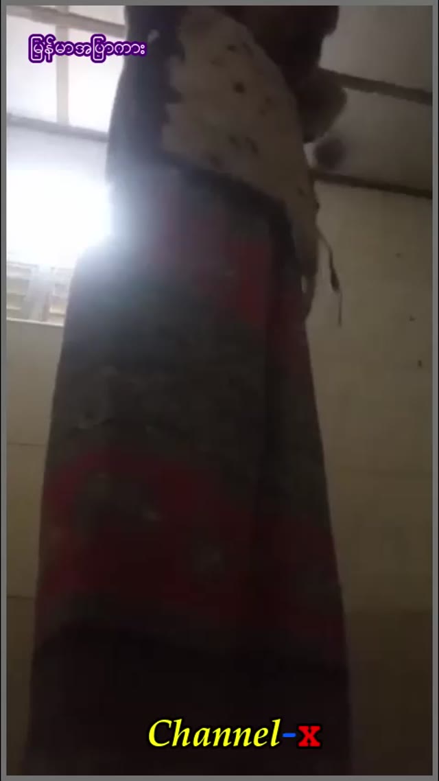 ရေချိုးခန်းထဲက မြန်မာအိုးလေး — XBurma Myanmar video preview