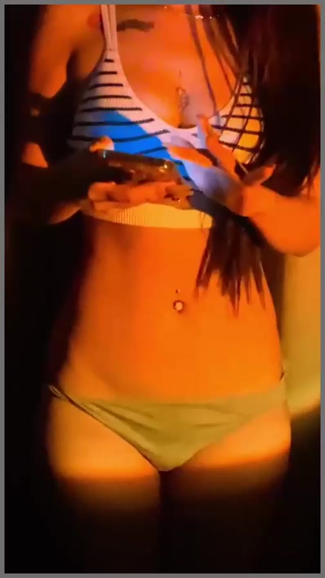 သဇင်ဉီးအပိုင်း(၂) — XBurma Myanmar video preview