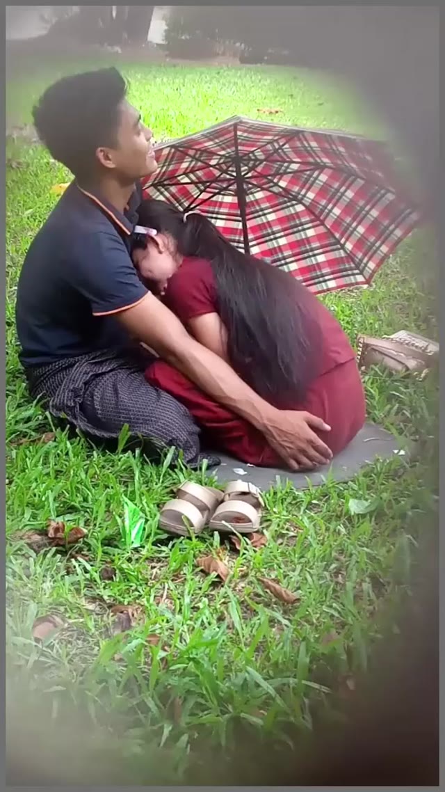 တချိန်တုန်းက နံမည်ကြီးချောင်းရိုက် — XBurma Myanmar video preview