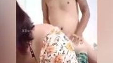 မော်လမြိုင်သူကြိုက်ကုန်းမမ — LeakMM Myanmar video preview
