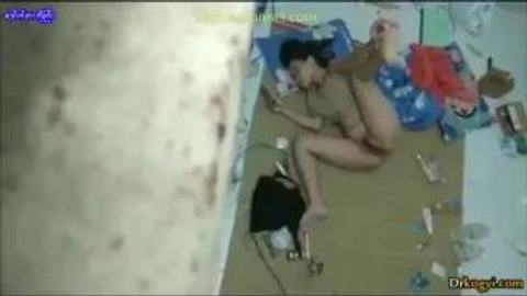 ဘေးခန်းက ကိုယ်လုံးတီးနေတဲ့စော်လေး video preview