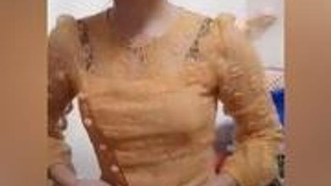 ရေချိုးရင်းဘော်ဒီပြတဲ့ဆော်ကြီး video preview