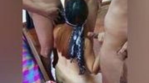 ဂေါ်လီတွေနဲ့ဝိုင်းကြိတ်တဲ့4some video preview
