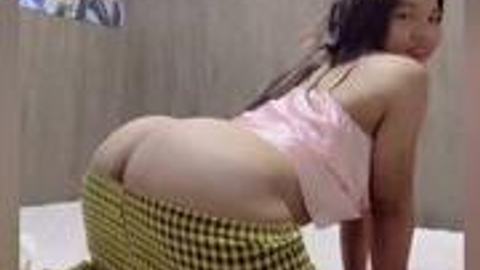 လဲ့လဲ့ဝင်း video preview