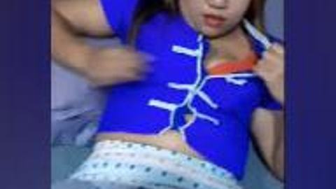 မြန်မာဝတ်စုံလေးနဲ့ ဟော်တည်မှာလိုက်ကုန်းတဲ့ မမအကိတ် ရှယ်မိုက် — XBurma Myanmar video preview