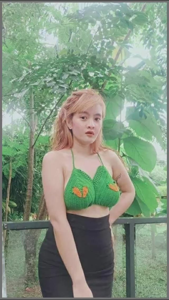 မော်ဒယ်မလေးတဲ့ စပွန်ဆာဘဲကြီးကို ဖင်ကုန်းပြ — XBurma Myanmar video preview