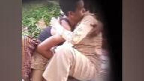 မြန်မာဝတ်စုံလေးနဲ့ ဒုတ်ထိုး video preview