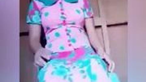 ခုံပေါ်မှာရှယ်ပွတ်ပြတဲ့အထန်မ video preview