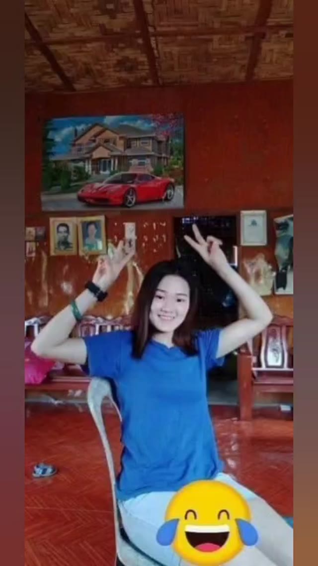 ဒုတ်စာနေသော စော်လေး — XBurma Myanmar video preview