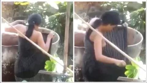 ရေချိုးချောင်းရိုက် (၃၁) video preview