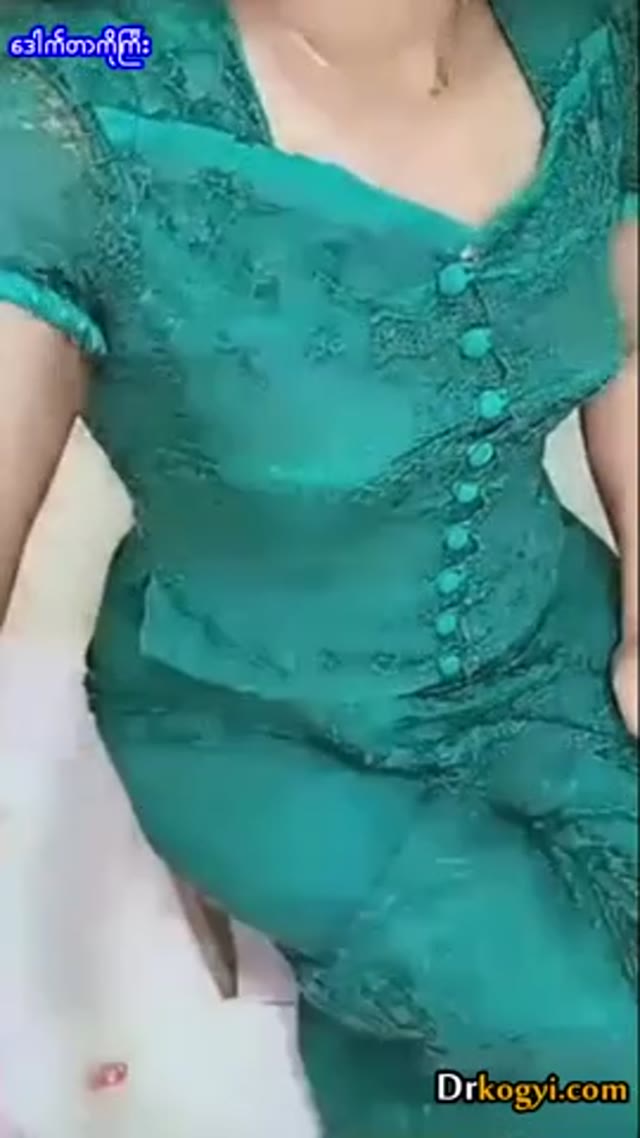 အပျိုကြီးမမ စောက်ဖုတ်အမိုက်စားကြီး — XBurma Myanmar video preview