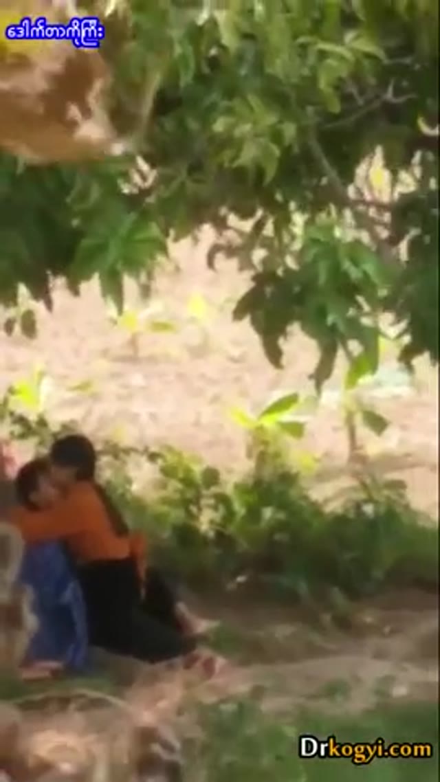 ချောင်းရိုက်ရတာလွယ်တယ်ထင်လားဗျာ — XBurma Myanmar video preview