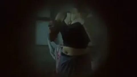 အဝတ်လဲချောင်းရိုက် (၅) video preview