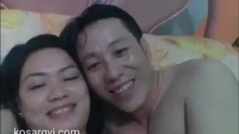 အန်ကယ်ကြီးတို့အတွဲ ဟုမ်းမိတ် video preview