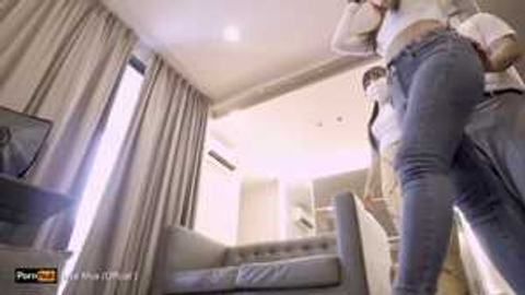 မြမြတို့ သုံးပွင့်ဆိုင်လိုးပွဲ video preview