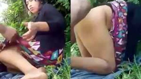 ရွာကအတွဲ ခြုံကွယ်ပြီးဆွဲ video preview