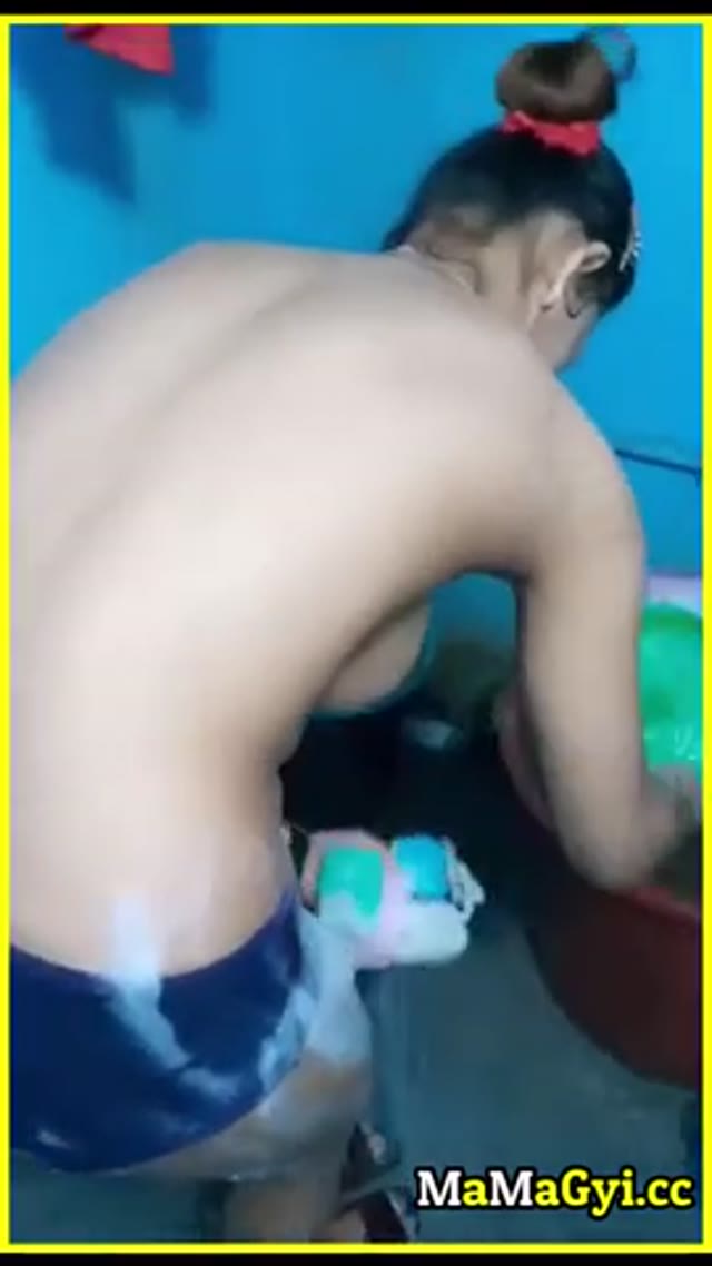 မြန်မာအငုံးလေးရေချိုး — XBurma Myanmar video preview