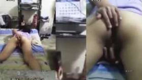 အိပ်ရာထဲမှာမနေနိုင်လို့ စဖုတ်နှိုက် video preview