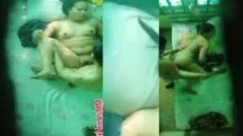 အောက်ထပ်ကကောင်သူ့မမကိုခေါ်လိုးချောင်းရိုက်အောကား video preview