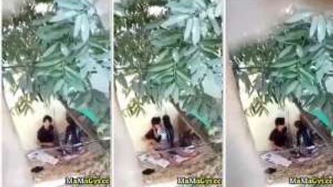 ဆံပင်ရှည်လေးနဲ့အပေါ်ကနေတက်ထိုင်တာ video preview