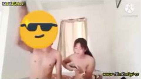 ဆော်လေးကိုအခန်းခေါ်ပြီးဖြုတ် video preview