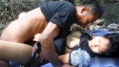 ဦးနဲ့သမီးလို့ပဲ ဆိုရမလား video preview