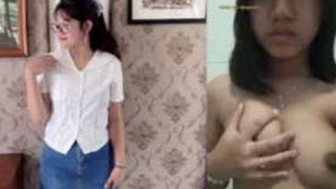 သူ့ရဲ့နို့အကိက်ကြီးကို ညှစ်ပြနေတာ — LeakMM Myanmar video preview