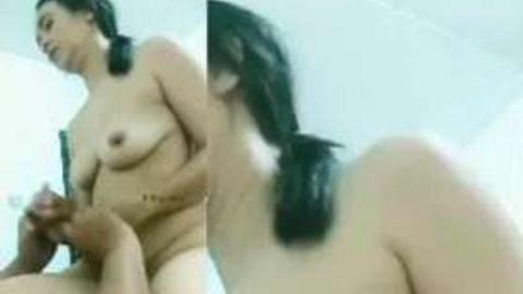 မမကြီးကိုမြင်းစီးခိုင်းအောကား video preview