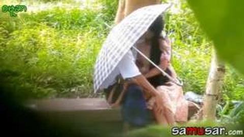 ထီးဆောင်းပြီးကပ်တိုးလေးနှိုက်နေတာ video preview