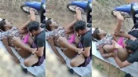 ဆိုင်ကယ်ဘေးကအတွဲ ချောင်းရိုက် video preview