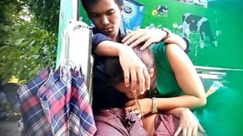 စော်ကြီးကပုလွေမှုတ်တာ တော်ချက် အရမ်းချစ်တာကို video preview